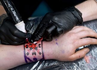 Особливості догляду за татуюванням: що потрібно знати, щоб зберегти яскравість малюнка