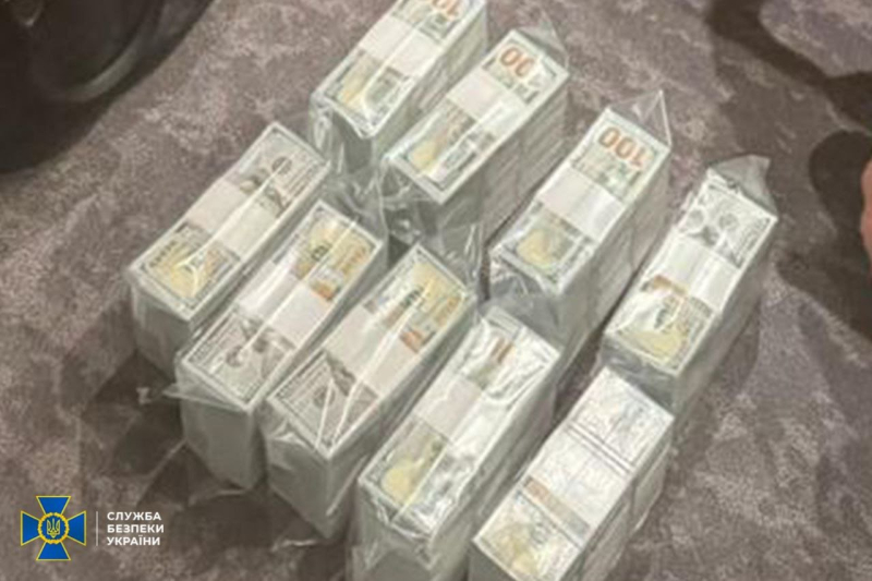 В Киеве задержан партийный лидер, который требовал $1 млн за решение земельного вопроса в столичной администрации