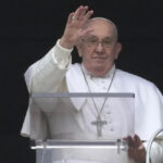 papa-rimskij-francisk-tajno-finansiroval-vsu-zhurnalist-raskryl-sekret-vatikana-e238929.jpg