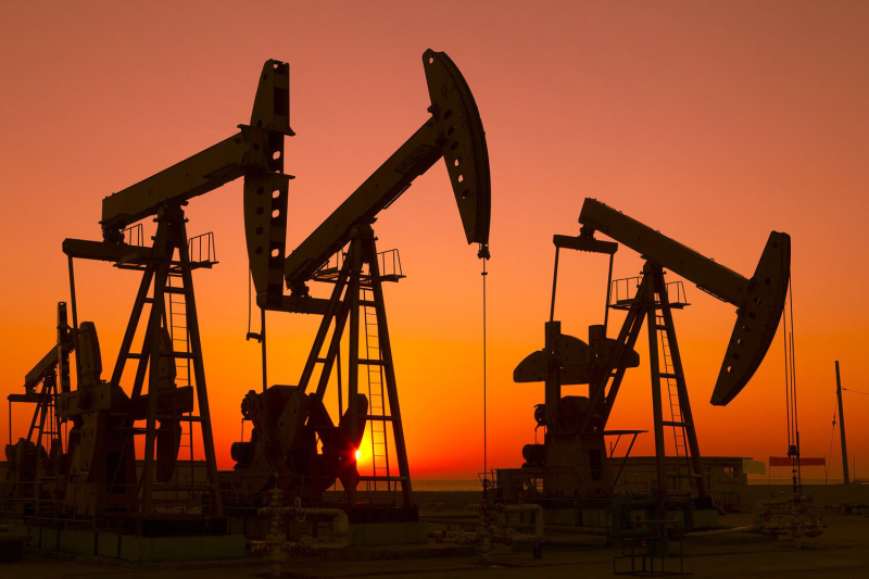 Плохие новости для РФ: два события резко обвалили нефтяные котировки