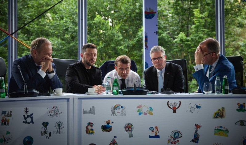 Макрон, Мерц, Стармер и Туск объединились вокруг Украины, произошел поворотный момент – Le Monde