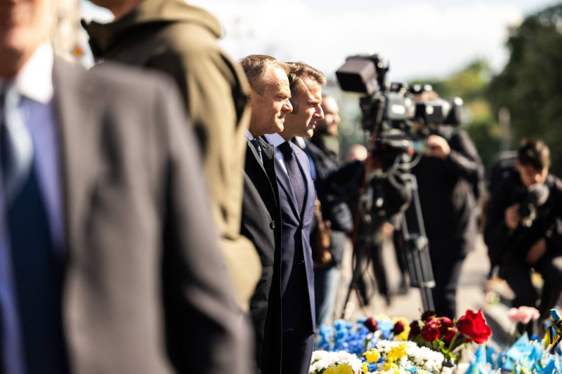 "Вечная слава..." - Зеленский и лидеры Европы почтили в Киеве память павших защитников Украины