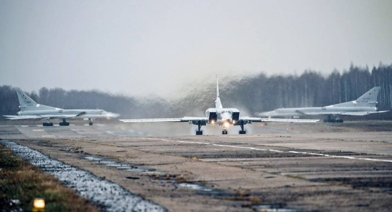 ​Военные аэродромы Шайковка и Кубинка под ударами дронов: Z-каналы и Сеть озвучили детали