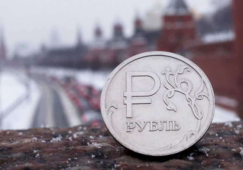 ​Время точно не работает на Кремль: экономика РФ становится все более уязвимой – Reuters