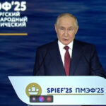putin-procitiroval-gitlera-ugrozhaja-okkupaciej-ukrainy-2ed3222.jpg