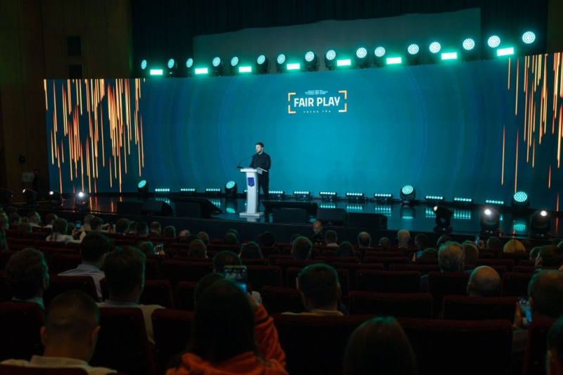 ​"Закрыть Россию от технологий и денег": ключевые тезисы Зеленского на Fair Play