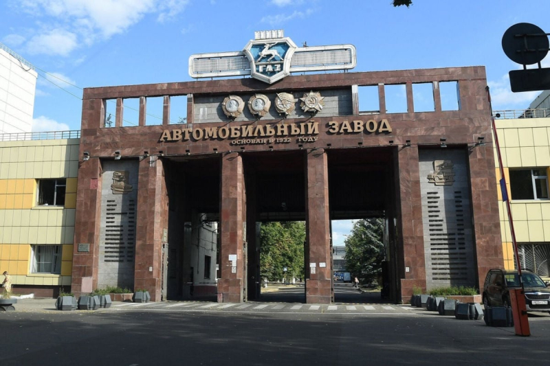 ​Крах авиапрома: второй автогигант России сократил рабочее время из-за обвала рынка