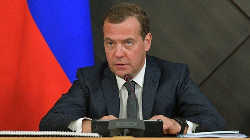 Медведев в Сети оскорбил близкого друга Трампа: выхнул новый скандал