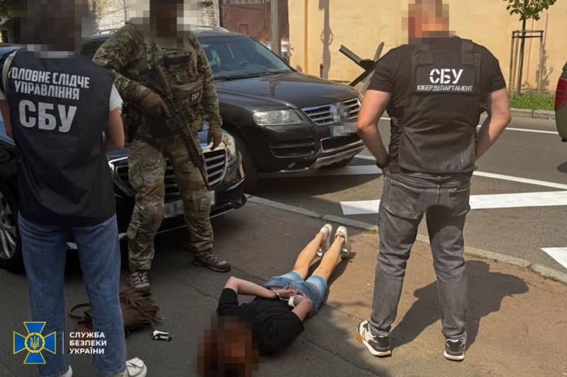 "А на КПП сколько человек стояло": СБУ задержала пособницу оккупантов, готовившую новые теракты в Киеве