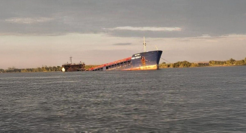 Британцы обнародовали новый кадр потопленного в Каспийском море корабля с "Шахедами"