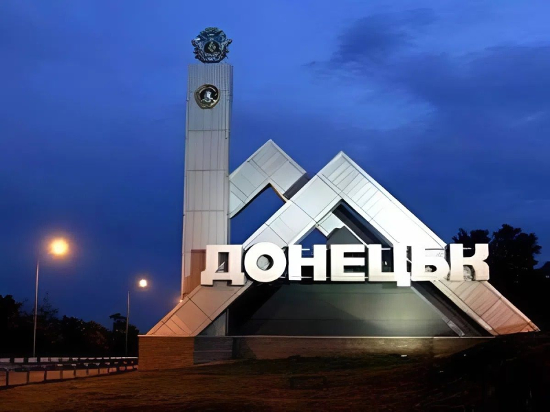 ​Донецк на грани нового коллапса: грязная вода "добила" котельные, отопления зимой может не быть