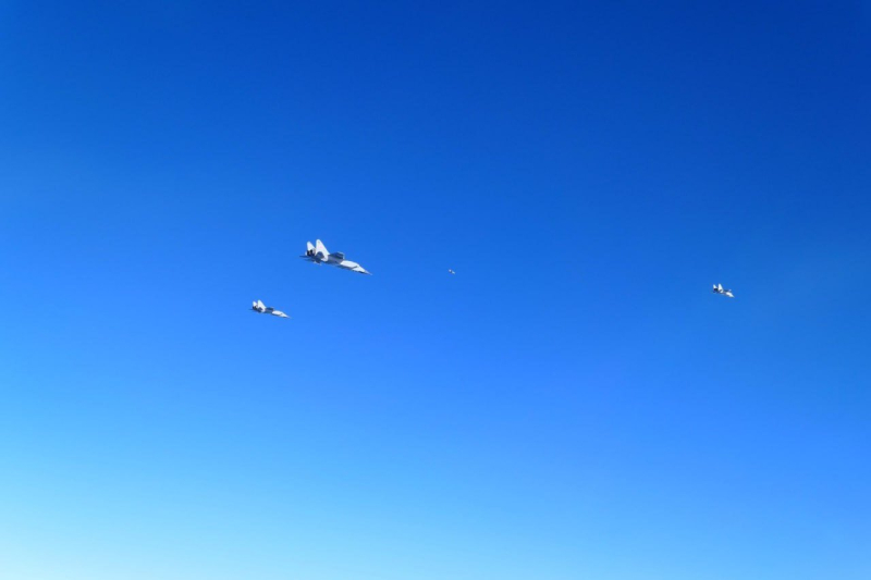 "Апперкот" от Орбана: российским Су и МиГам пришлось сбегать после встречи с ВВС Венгрии у границ НАТО