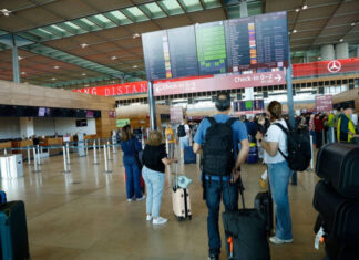 Кибератака парализовала авиасообщение в Европе: названы первые последствия масштабного сбоя