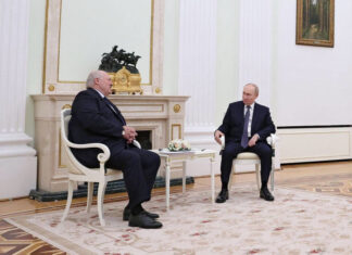 Экстренное признание: Лукашенко раскрыл детали критического разговора с Путиным о выживании