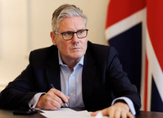 Британский премьер потребовал от Трампа решительных действий против агрессии Путина