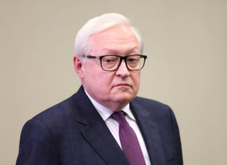 В Кремле не торопятся смягчать позицию по отношению к Вашингтону: дипломаты раскрыли детали