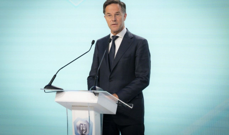 Рютте об очередях за бензином в РФ: "Если бы это случилось в США, была бы революция"