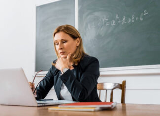 Правительство анонсировало масштабное повышение зарплат педагогам в следующем году