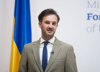 Дипломатический демарш: Украина предупредила зарубежные СМИ о последствиях пропагандистских визитов