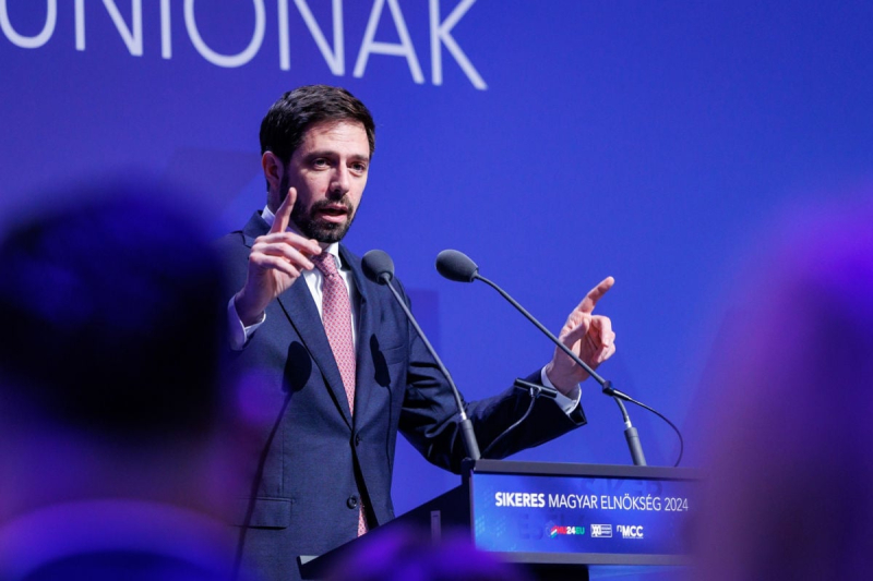 В Венгрии вспомнили свою историю и заявили, что мир для Украины может быть "болезненным"