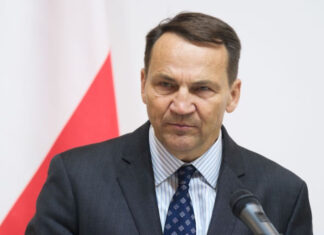 Варшава пригрозила жестким ответом: НАТО готовится сбивать воздушные цели РФ