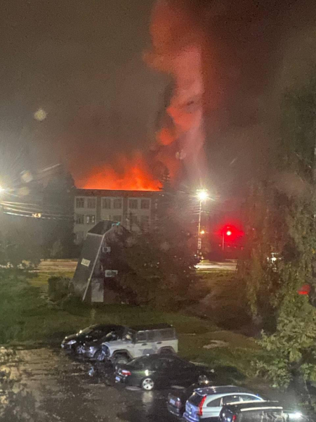 Завод занимался разработкой средств РЭБ: "хорошие" дроны атаковали "жирную" цель на Брянщине