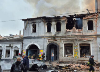 Варварский удар оккупантов: БПЛА уничтожил детский сад в Харькове