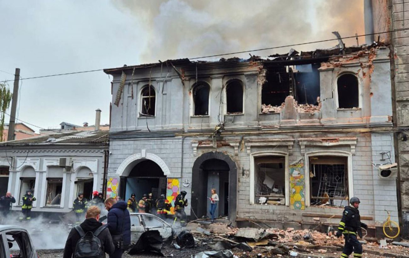 Атака оккупантов на Харьков: камеры засняли момент удара БПЛА по детсаду