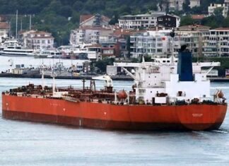 Брюссель готовит жесткий документ для блокировки морских операций российского флота