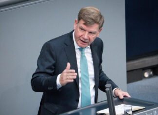 Германия призвала союзников экстренно поддержать Украину перед критической зимой