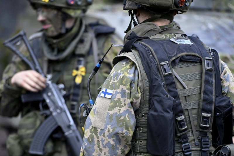 Финляндия выводит 15 тысяч военных к границе с РФ: стартуют масштабные маневры