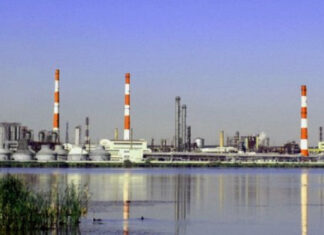 Точечные удары: молниеносная атака беспилотников по стратегическим объектам в трех регионах РФ