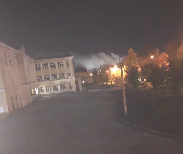 ​Из пяти дронов три попали в цель: в Сети публикуют кадры с азотно-тукового завода в Пермском крае
