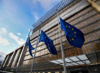 Евросоюз преодолел дипломатический тупик: Австрия одобрила новый санкционный пакет против России