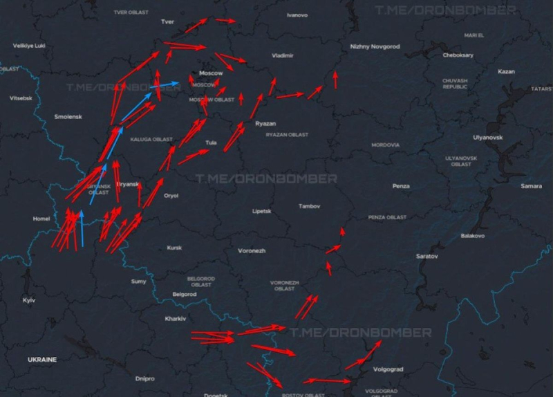 Москва второй день подряд под атакой БПЛА: в столице РФ слышны взрывы