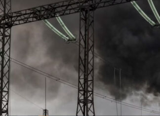 Энергетический кризис: Российские атаки парализовали электроснабжение в трех украинских областях