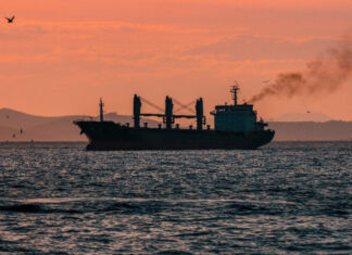 Нефтяные войны: Как конкуренты разрушают российскую систему обхода санкций