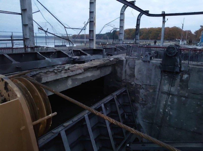 "Ситуация тревожная": жителей Белгородчины эвакуируют после удара по плотине