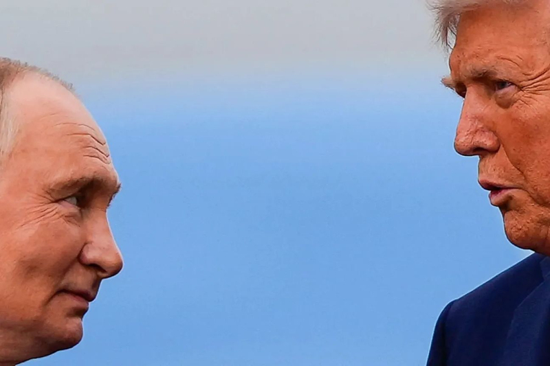 Трамп обрубил "Роснефть" и "Лукойл", экономика Путина катится к обвалу – Bloomberg