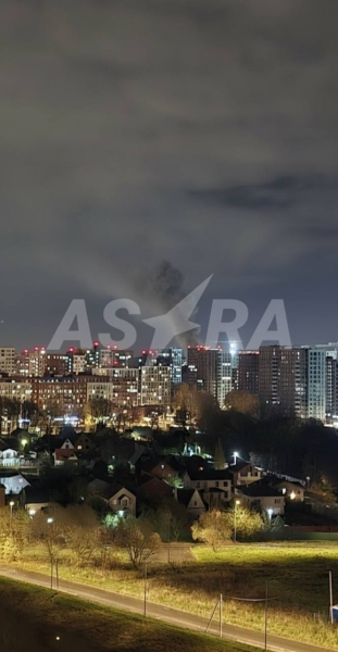 В Москве после взрывов виден дым в районе поселка Коммунарка, а возле Кремля замечены мобильные группы