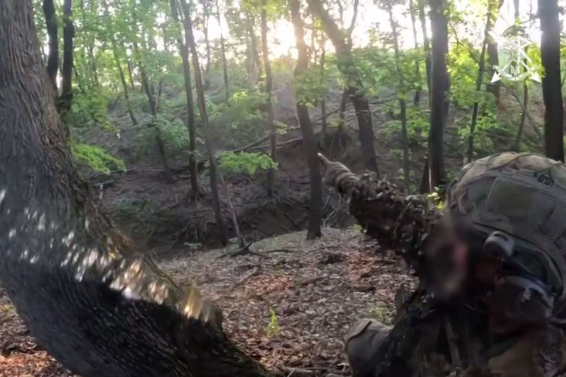 Зашли со спины и разнесли: ССО показали кадры дерзкой вылазки в тыл врага