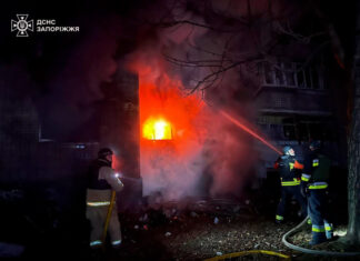 Массированная атака дронов на Запорожье: 18 пострадавших и разрушенная инфраструктура