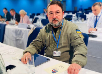 Депутаты ‘Слуги народа’ требуют перезагрузки власти и новой коалиции после коррупционного скандала