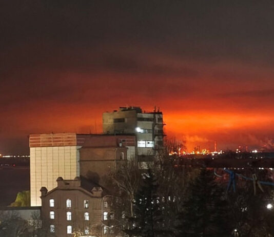 Украинские дроны атаковали стратегические объекты в Саратове и Новороссийске ночью