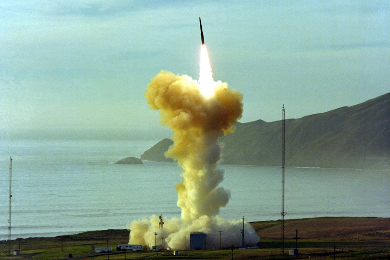 Испытание баллистической ракеты Minuteman III