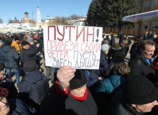 Тихий бунт: как российское общество трещит по швам