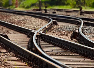 Диверсия на железной дороге: Польша начала международную операцию по поиску украинских экстремистов