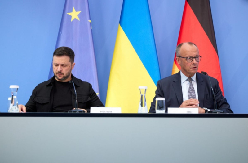 Мерц выступил с жесткой речью на фоне обсуждений мирного плана США по Украине