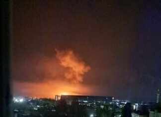 Украинские дроны атаковали порт Туапсе: нефтеналивной терминал охвачен огнем