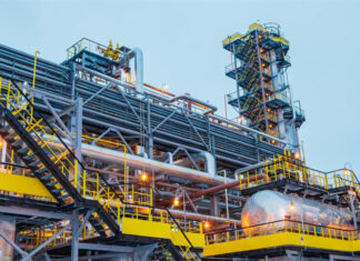 Украинские беспилотные силы уничтожили Новокуйбышевский НПЗ, дождавшись полного восстановления